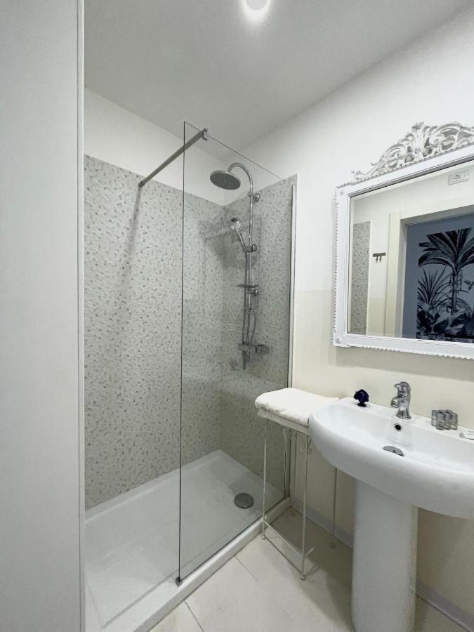 Bed and Breakfast Tre Santi Lecce Exterior foto